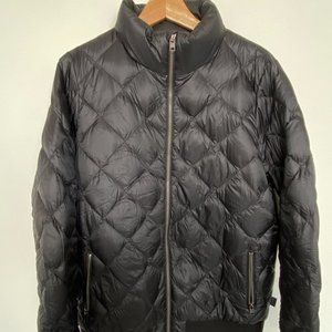 Patagonia Women's Black Prow Bomber Jacket XL